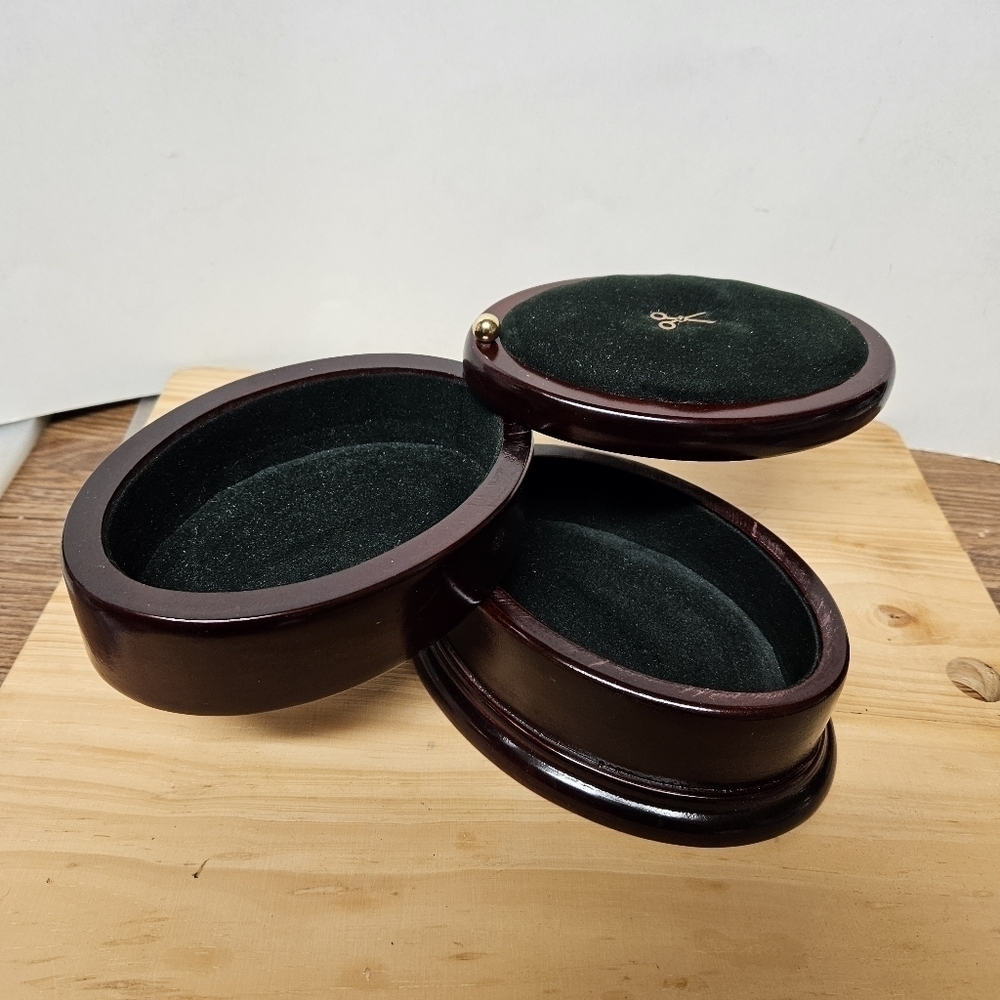 Secret Treasures 2000 Mahogany Finish Wood Sewing or Trinket Storage Box